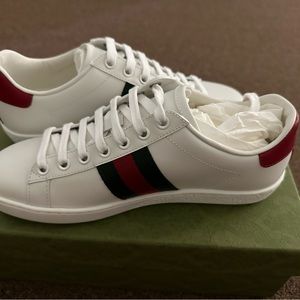 Gucci Ace Band Cat Motif Low Cut Sneakers
